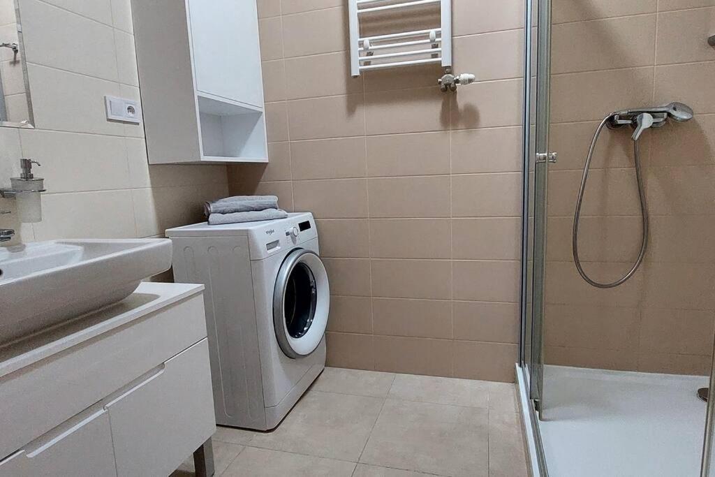 Appartamento Apartman Soul 200 M Do Centra S Private Parking Free Košice Esterno foto